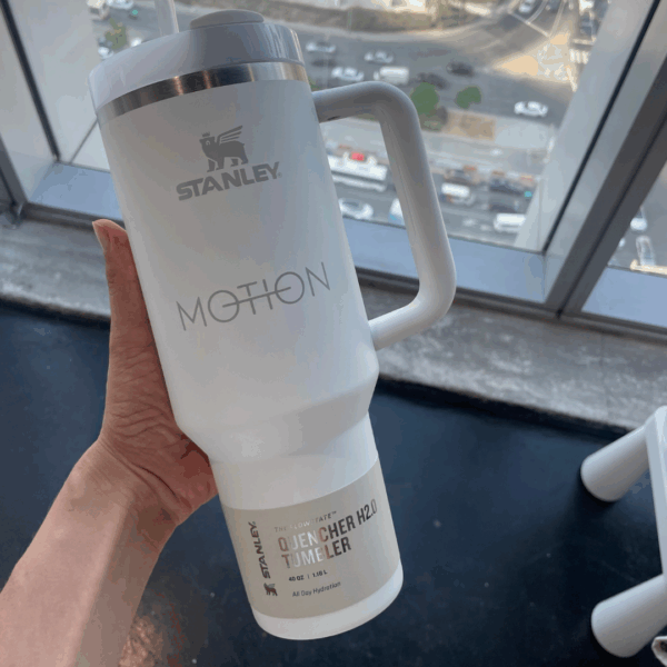 The Quencher H2.0 FlowState™ Tumbler | 0.8L - Image 2